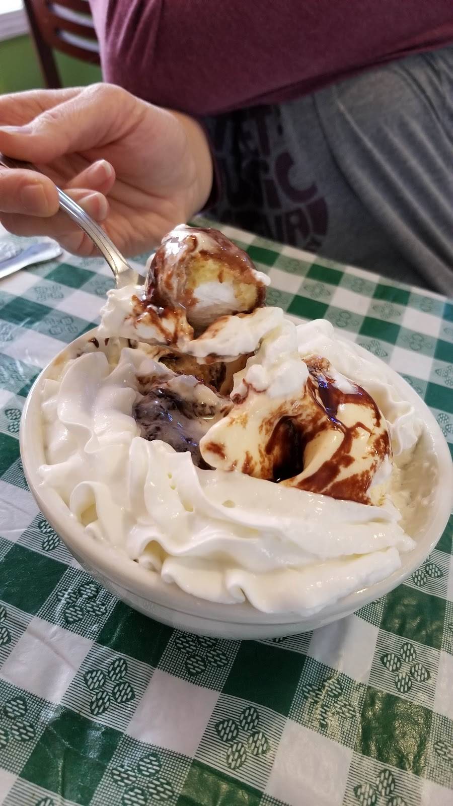 Sams Deli | restaurant | 643 S Highland St, Memphis, TN 38111, USA | 9014545582 OR +1 901-454-5582