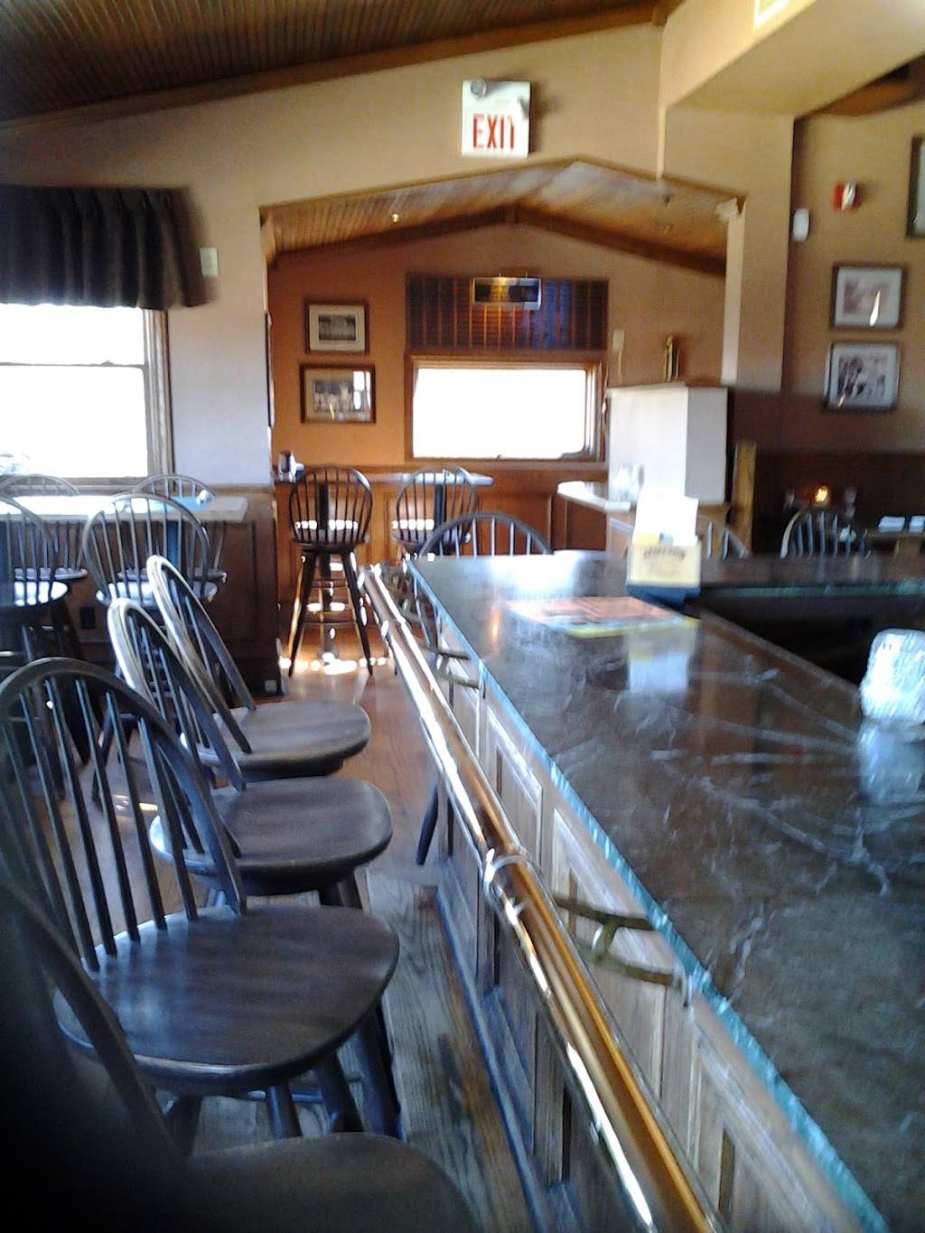 Billys Roadhouse | restaurant | 10150 Old Perry Hwy, Wexford, PA 15090, USA | 7249341177 OR +1 724-934-1177