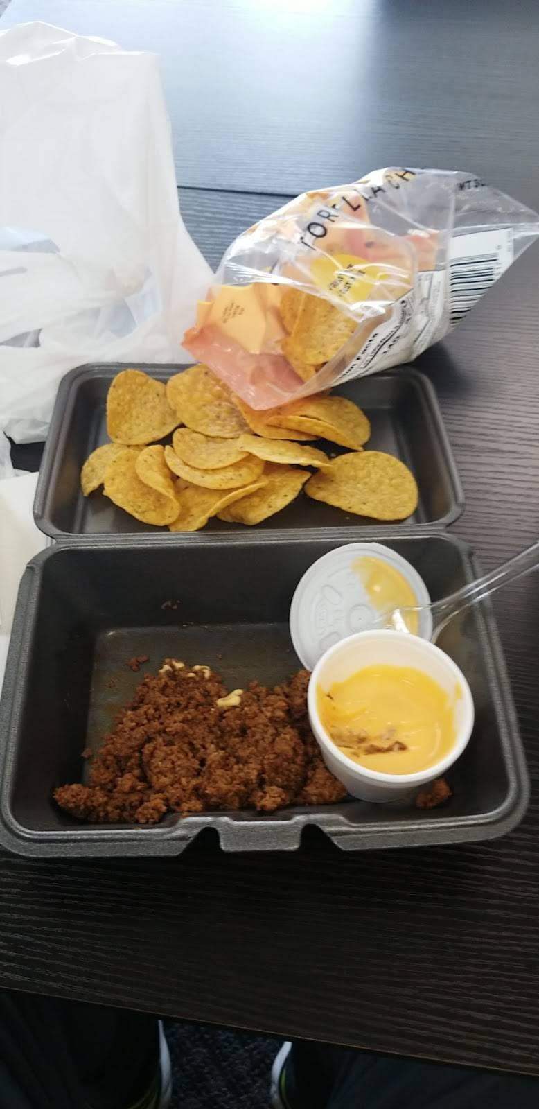 Hunter Ts Chicken Shack | restaurant | 2392 TN-75, Blountville, TN 37617, USA | 4232122203 OR +1 423-212-2203