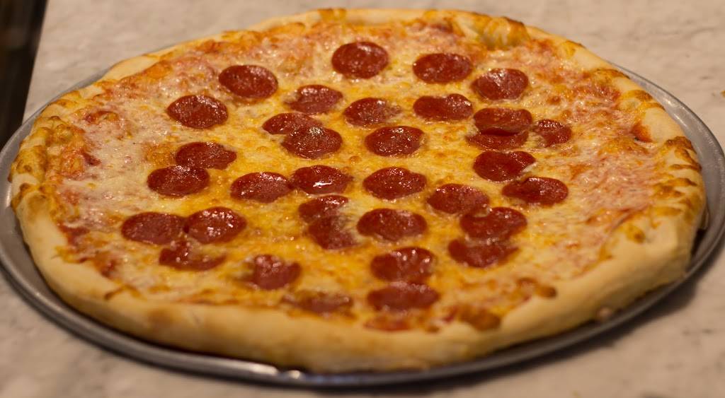 Alfonsos Pizzeria | restaurant | 14942 N Florida Ave, Tampa, FL 33613, USA | 8139619856 OR +1 813-961-9856