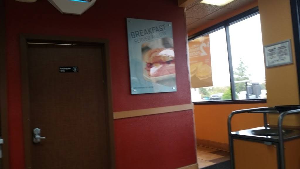 Jack in the Box | restaurant | 4410 Rocklin Rd, Rocklin, CA 95677, USA | 9166259383 OR +1 916-625-9383