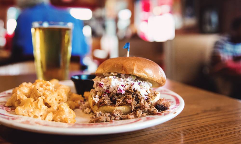 Midwood Smokehouse | meal takeaway | 1401 Central Ave, Charlotte, NC 28205, USA | 7042954227 OR +1 704-295-4227