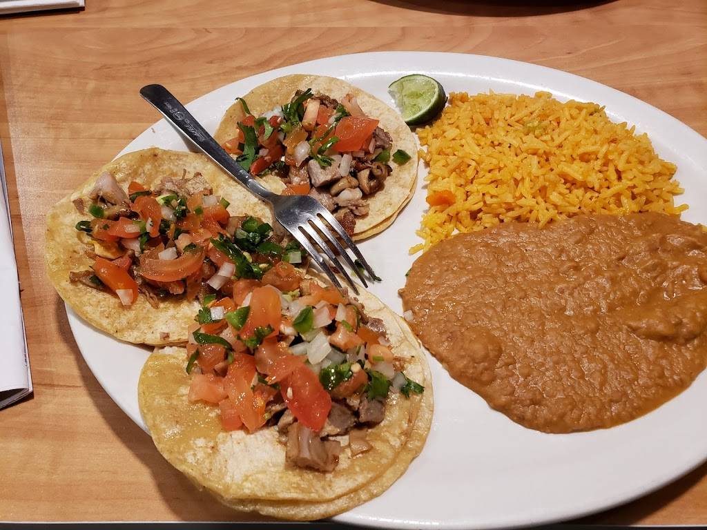 Los Charros | restaurant | 3912 Archer Dr, East Moline, IL 61244, USA | 3097551111 OR +1 309-755-1111