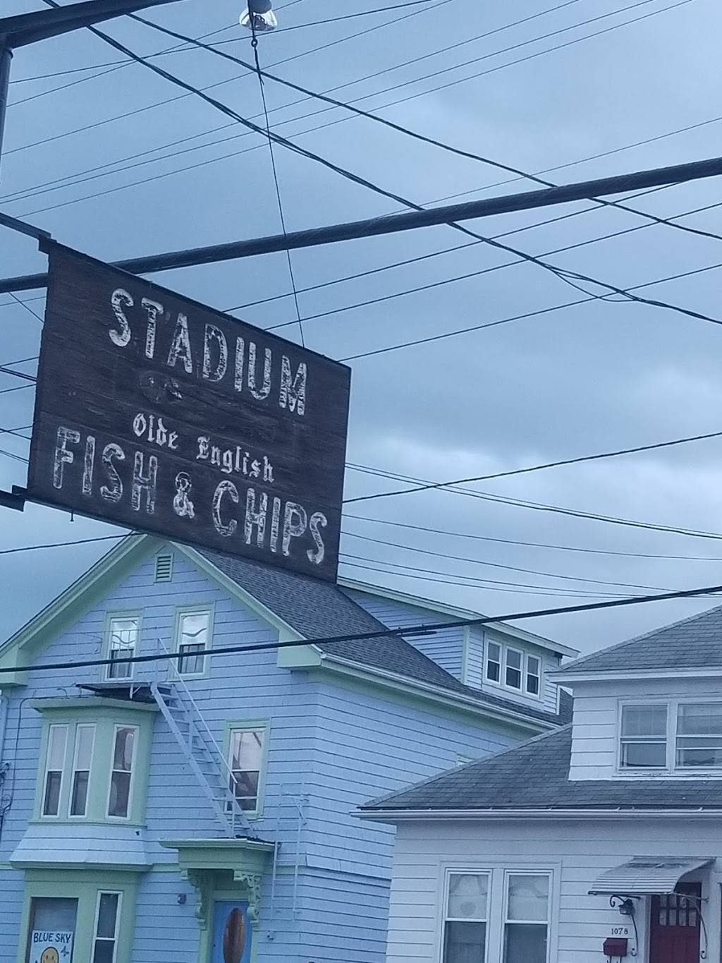 Stadium Fish & Chips | restaurant | 1079 Park Ave, Cranston, RI 02910, USA | 4019440971 OR +1 401-944-0971