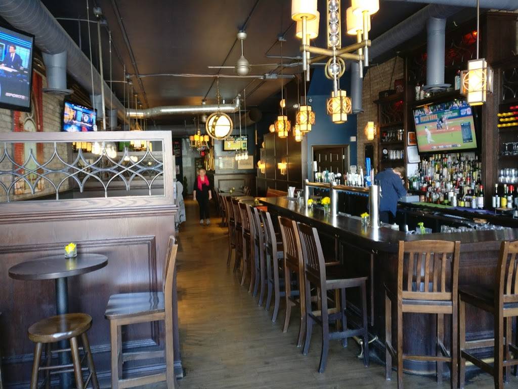 Churchills | restaurant | 356 Richmond Rd, Ottawa, ON K2A 0E8, Canada | 6134213775 OR +1 613-421-3775