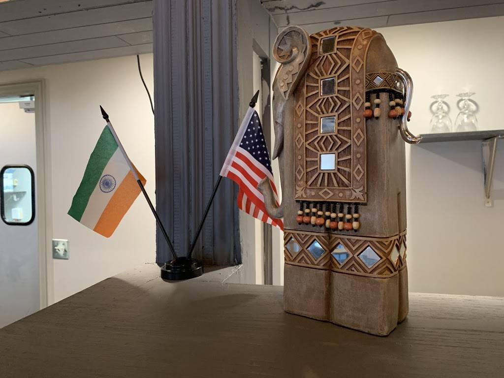 The Little India restaurant | restaurant | 653 E 52nd St, Indianapolis, IN 46205, USA | 3172208300 OR +1 317-220-8300