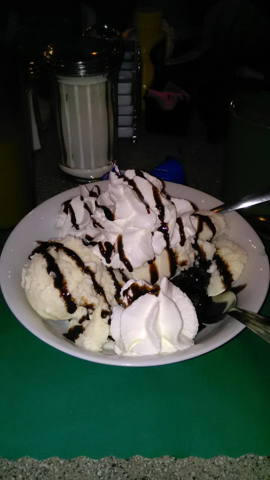 The Bluebird 2 Diner | restaurant | 426 US-6, Factoryville, PA 18419, USA | 5709457686 OR +1 570-945-7686