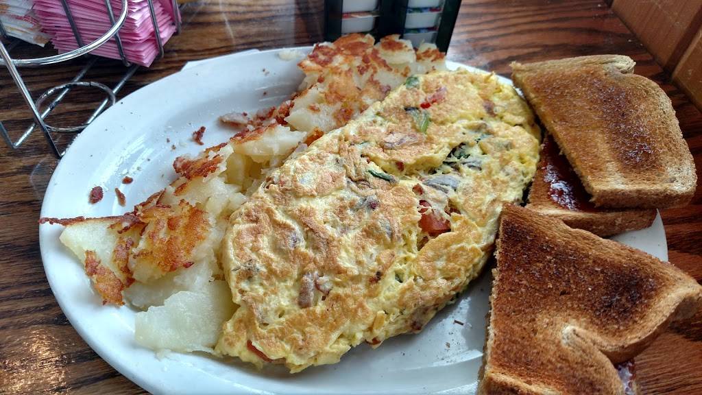 City Limits Diner | bakery | 220 W Michigan Ave, Saline, MI 48176, USA | 7344290009 OR +1 734-429-0009