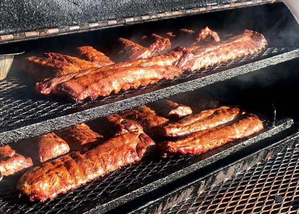 TeeDawgs BBQ | restaurant | 307 W Washington St, Charles Town, WV 25414, USA | 3047252271 OR +1 304-725-2271