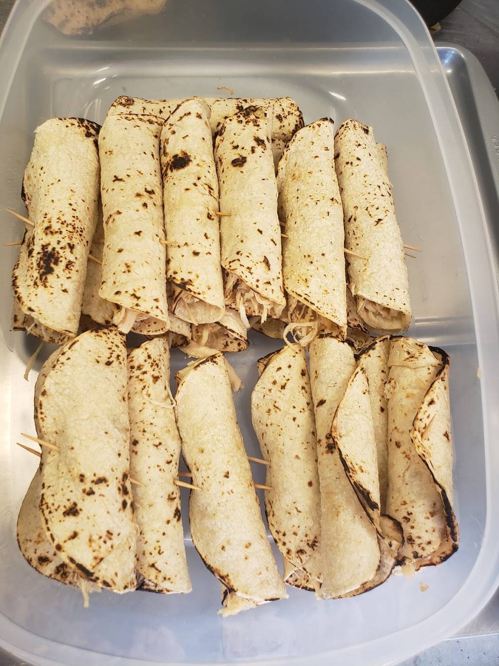 Ay Chihuahuas Delicious Mexican Food | restaurant | 142 S Broad St, Griffith, IN 46319, USA | 2199247778 OR +1 219-924-7778