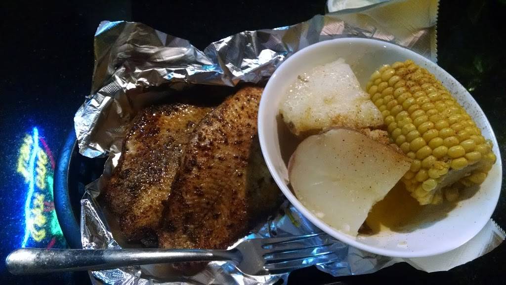 Little New Orleans Restaurant | restaurant | 8204 Crystal Clear Ln, Orlando, FL 32809, USA | 4074386990 OR +1 407-438-6990