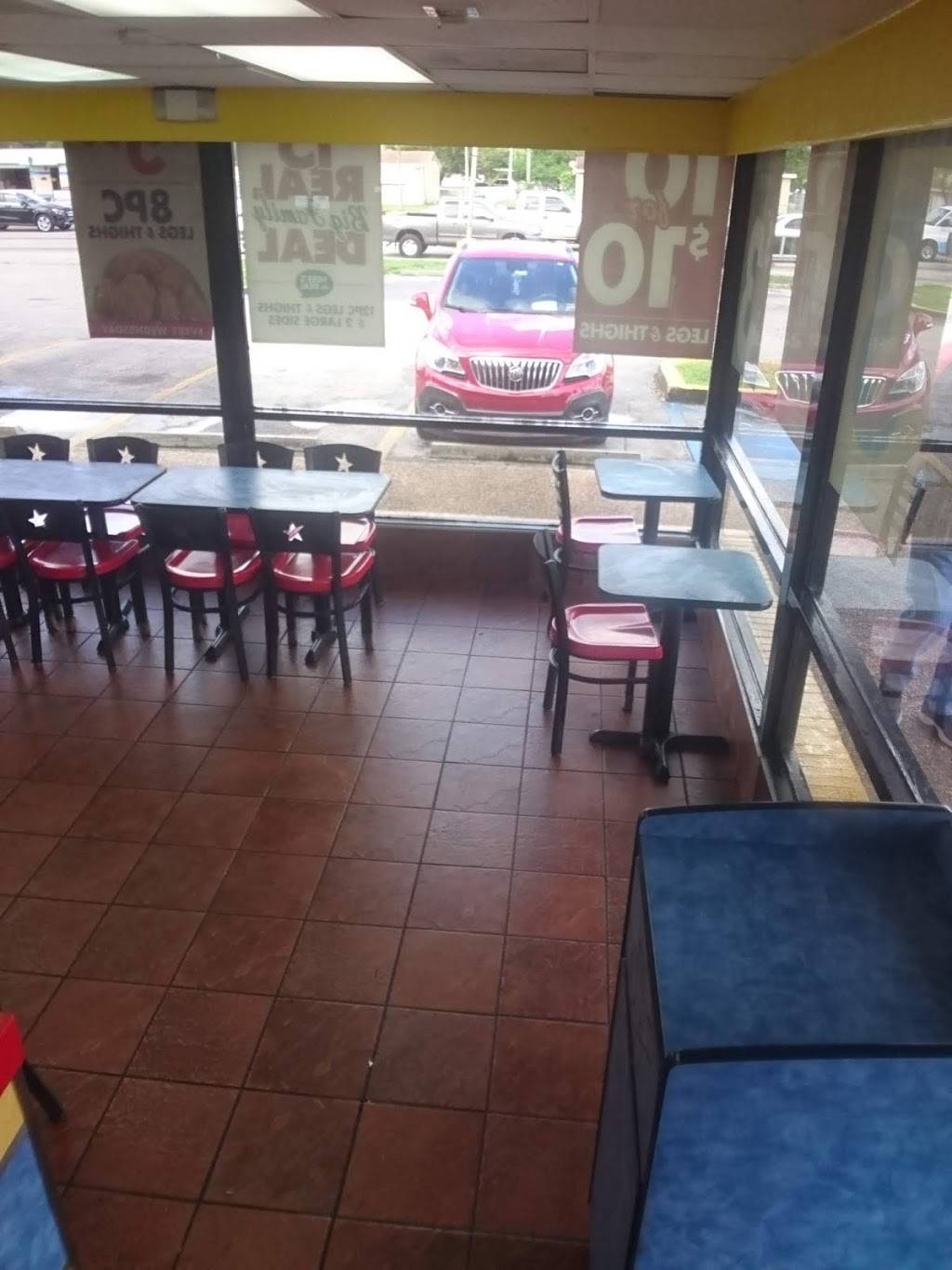 Churchs Chicken | restaurant | 17495 NW 27th Ave, Miami Gardens, FL 33056, USA | 3056204097 OR +1 305-620-4097