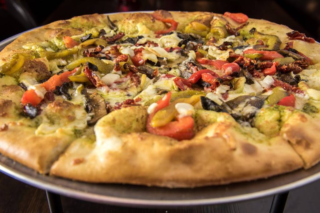 Vinnys Pizza Bar | restaurant | 130 N Canal St, Chicago, IL 60661, USA | 3129021544 OR +1 312-902-1544