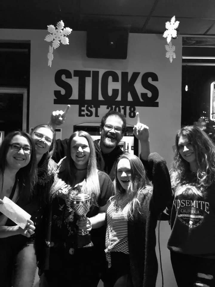 Sticks Pub and Grub | restaurant | 700 Northwest Hwy, Fox River Grove, IL 60021, USA | 8478294163 OR +1 847-829-4163