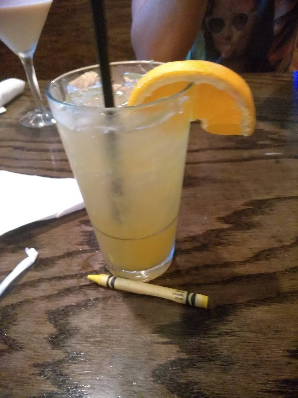 Kickin Chicken | restaurant | 6631, 800 N Main St, Summerville, SC 29483, USA | 8438756998 OR +1 843-875-6998