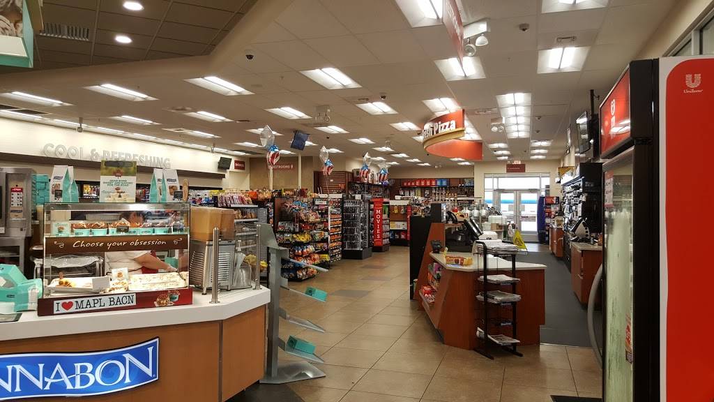 Pilot Travel Center | restaurant | 7501 S Harlem Ave, Bridgeview, IL 60455, USA | 7084969390 OR +1 708-496-9390