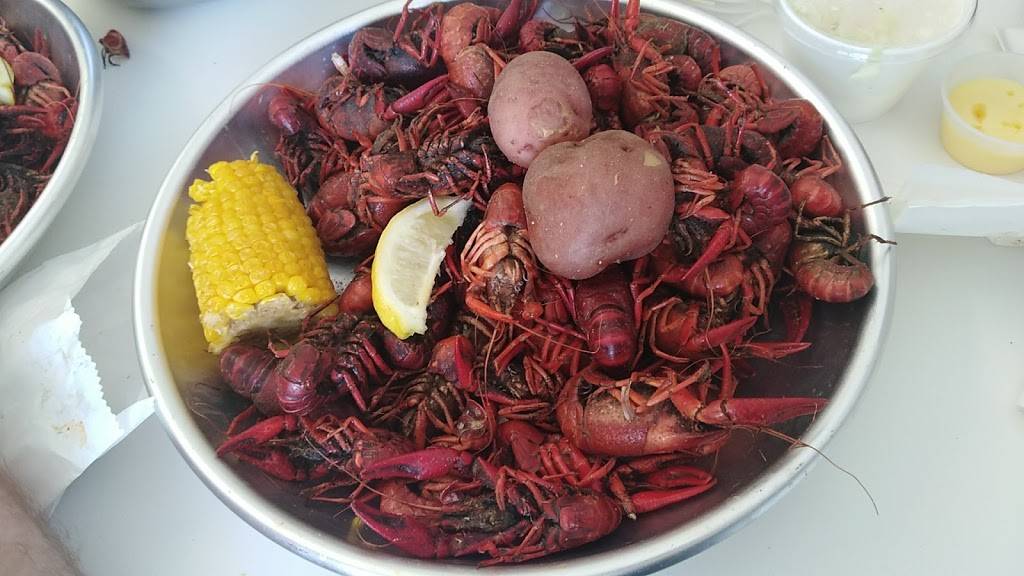 Atkins Seafood | restaurant | 300 Ferris Ave, Waxahachie, TX 75165, USA | 2144635490 OR +1 214-463-5490