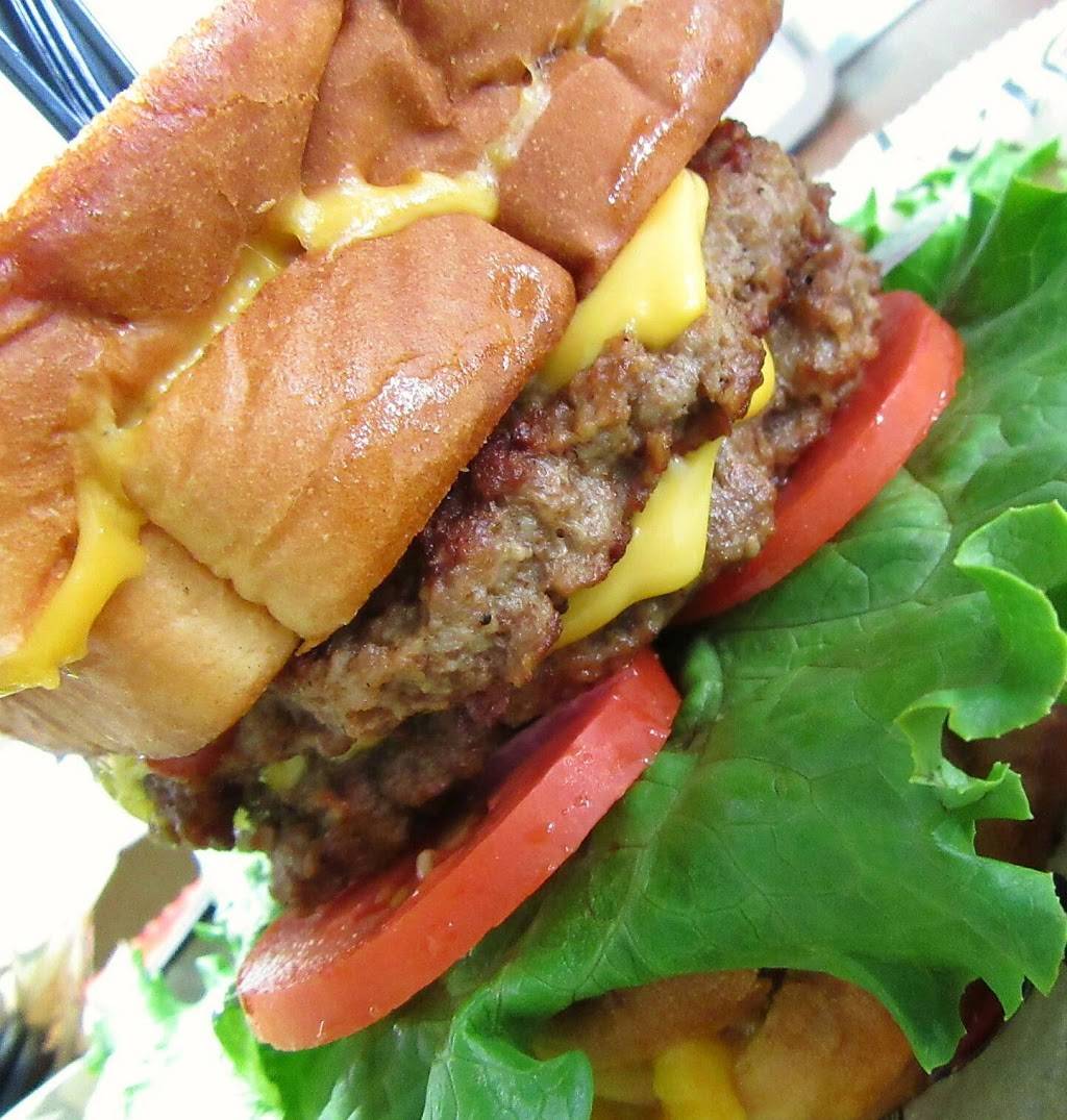 Ladles Moncks Corner | restaurant | 636 Rembert C Dennis Blvd, Moncks Corner, SC 29461, USA | 8437617687 OR +1 843-761-7687