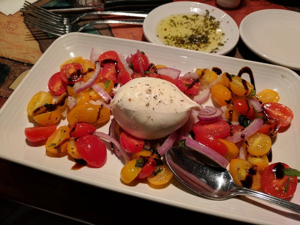 Carrabbas Italian Grill | restaurant | 3441 Century Center St SW, Grandville, MI 49418, USA | 6162613020 OR +1 616-261-3020