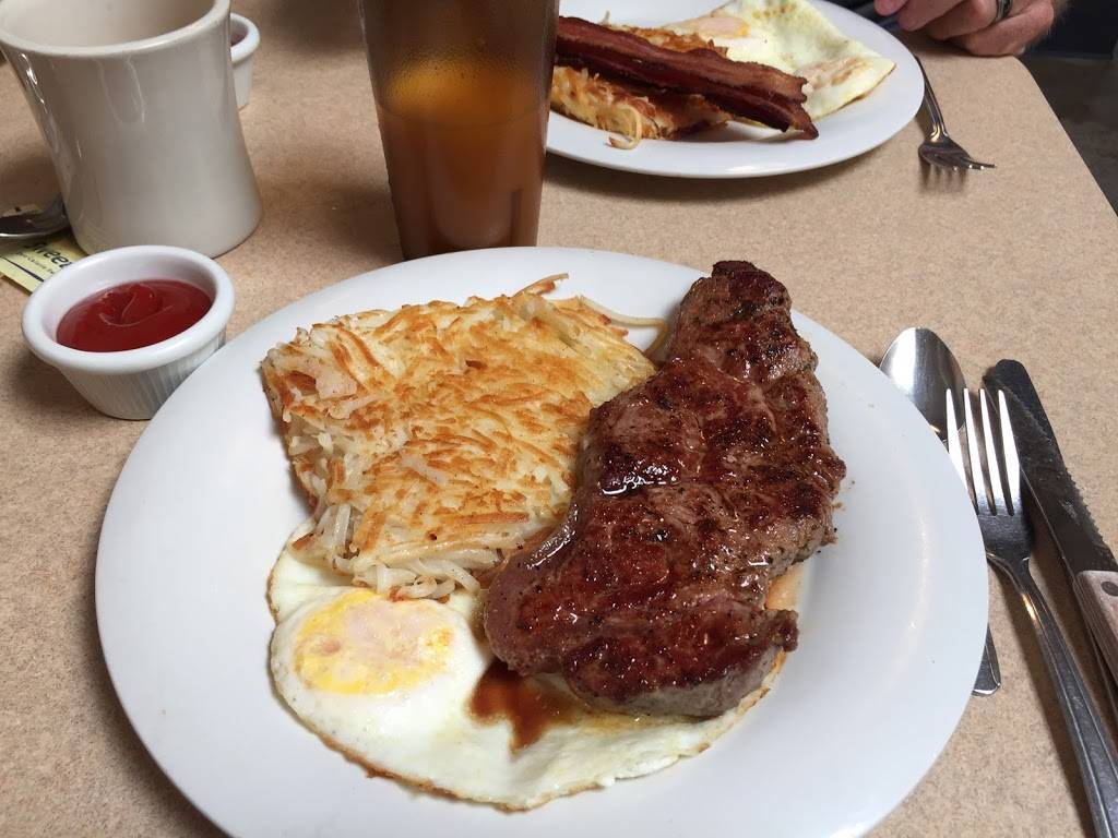 JJ’s Diner | restaurant | 413 State St, Santa Barbara, CA 93101, USA | 8057708066 OR +1 805-770-8066