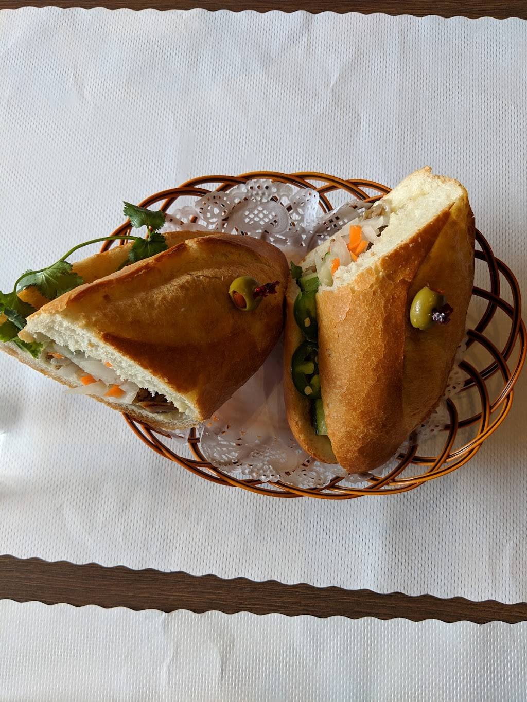 Pho Banh Mi | restaurant | 405 University Ave, Palo Alto, CA 94301, USA | 6503846614 OR +1 650-384-6614