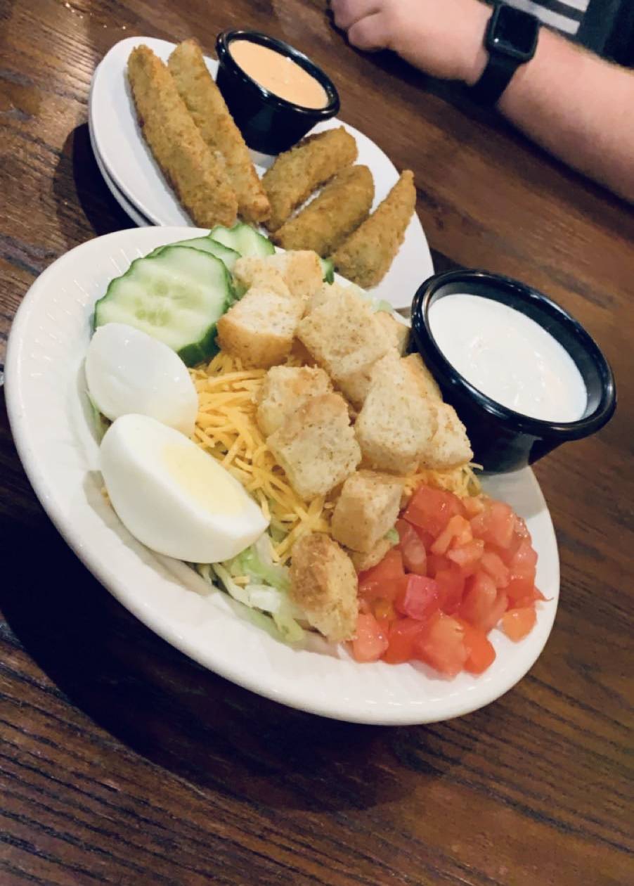 Tinwood Tavern | restaurant | 120 Johnson Dr, Uhrichsville, OH 44683, USA | 7402297081 OR +1 740-229-7081