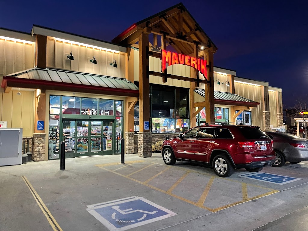 Maverik Adventures First Stop | restaurant | 7812 Highlands Loop Rd, West Jordan, UT 84081, USA | 8012824303 OR +1 801-282-4303