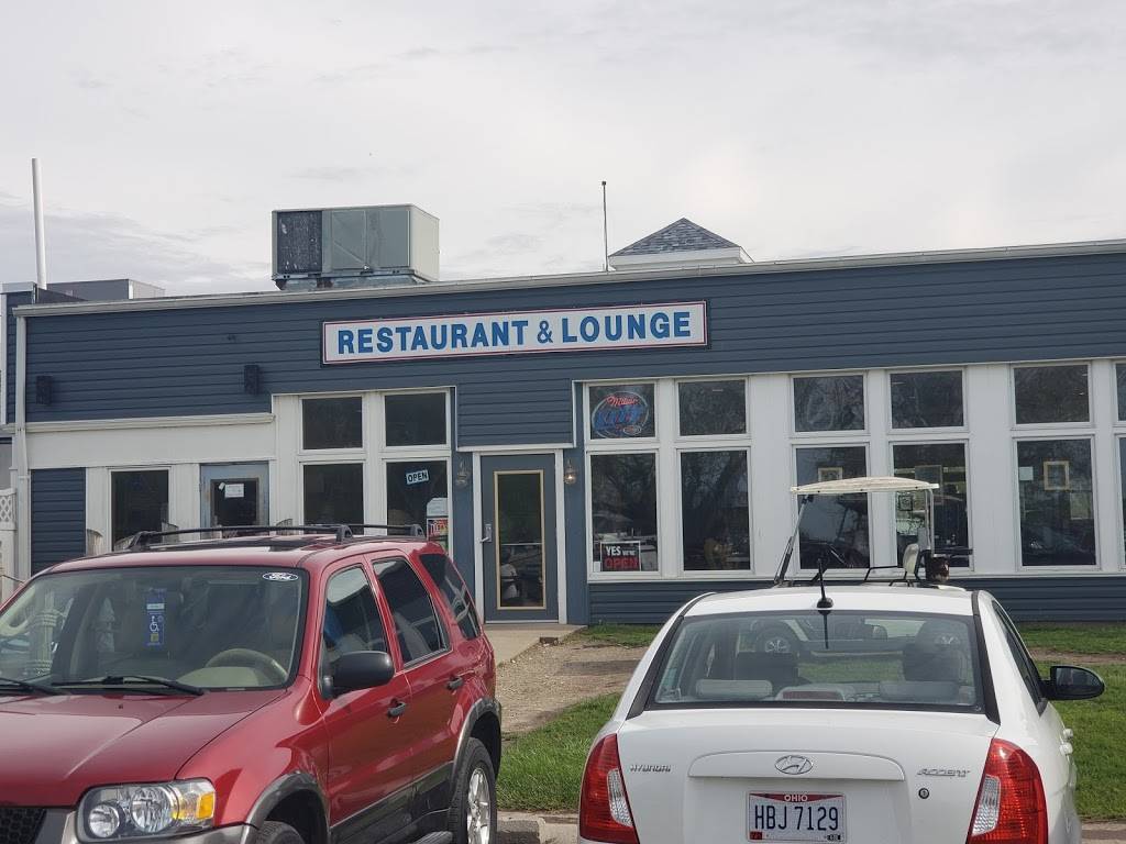 Wild Wings Restaurant & Lounge | restaurant | 9055 W, OH-2, Oak Harbor, OH 43449, USA | 4198982328 OR +1 419-898-2328