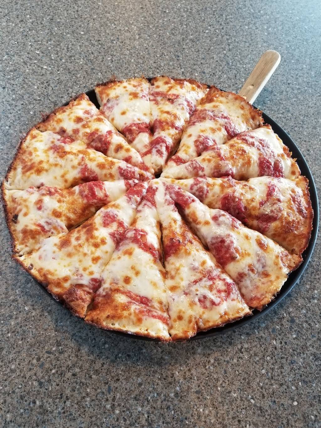 Chicagos Pizza Speedway | restaurant | 6321 Crawfordsville Rd, Speedway, IN 46224, USA | 3177572787 OR +1 317-757-2787