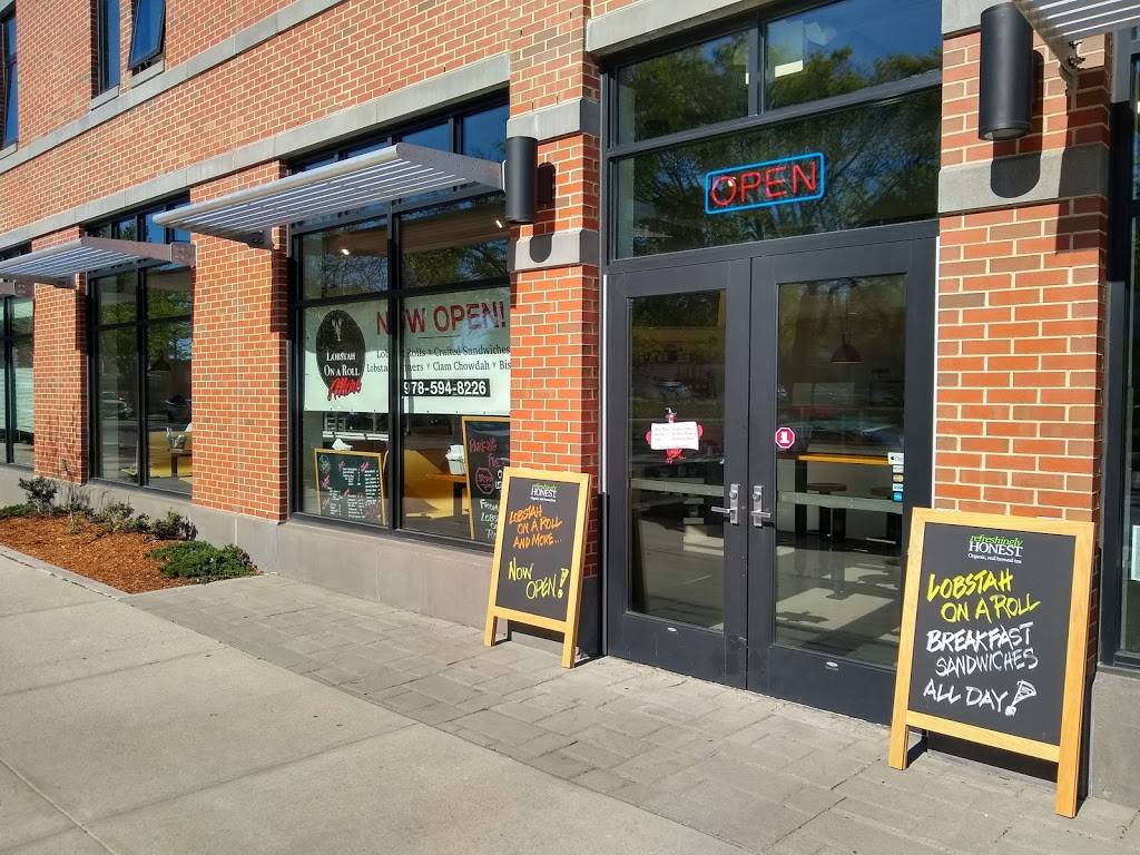 Lobstah On a Roll | restaurant | 135 Lafayette St, Salem, MA 01970, USA | 9785948226 OR +1 978-594-8226