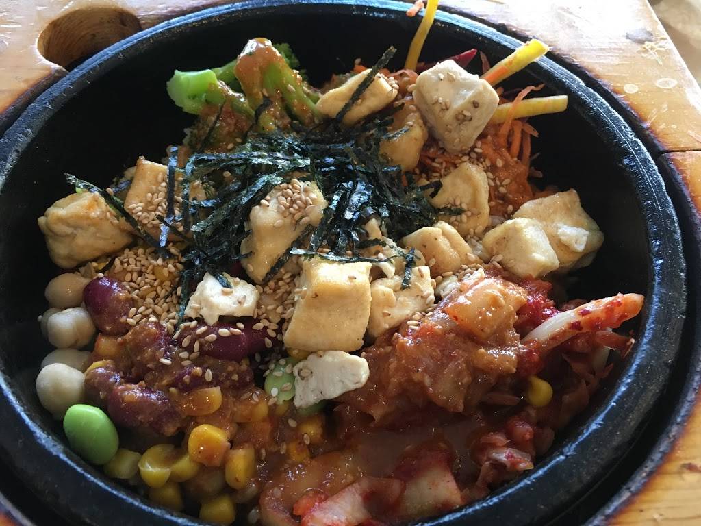 Bibigo Fresh Korean Kitchen | restaurant | 10250 CA-2, Los Angeles, CA 90067, USA | 3105570011 OR +1 310-557-0011