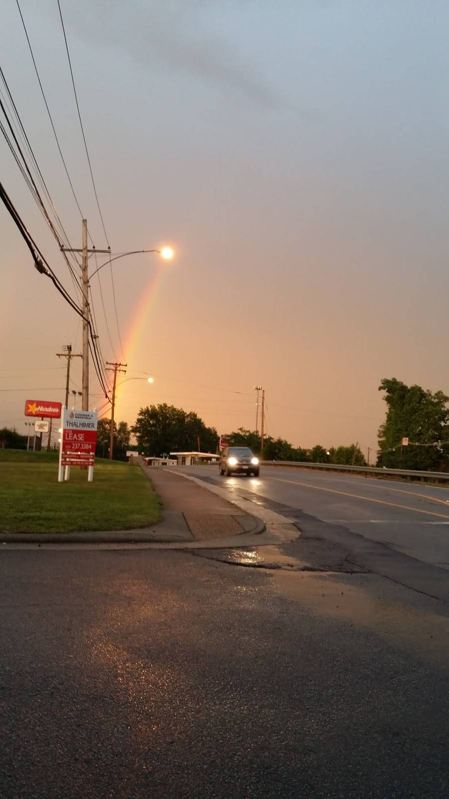 Hardees | restaurant | 1314 W Main St, Danville, VA 24541, USA | 4347974930 OR +1 434-797-4930