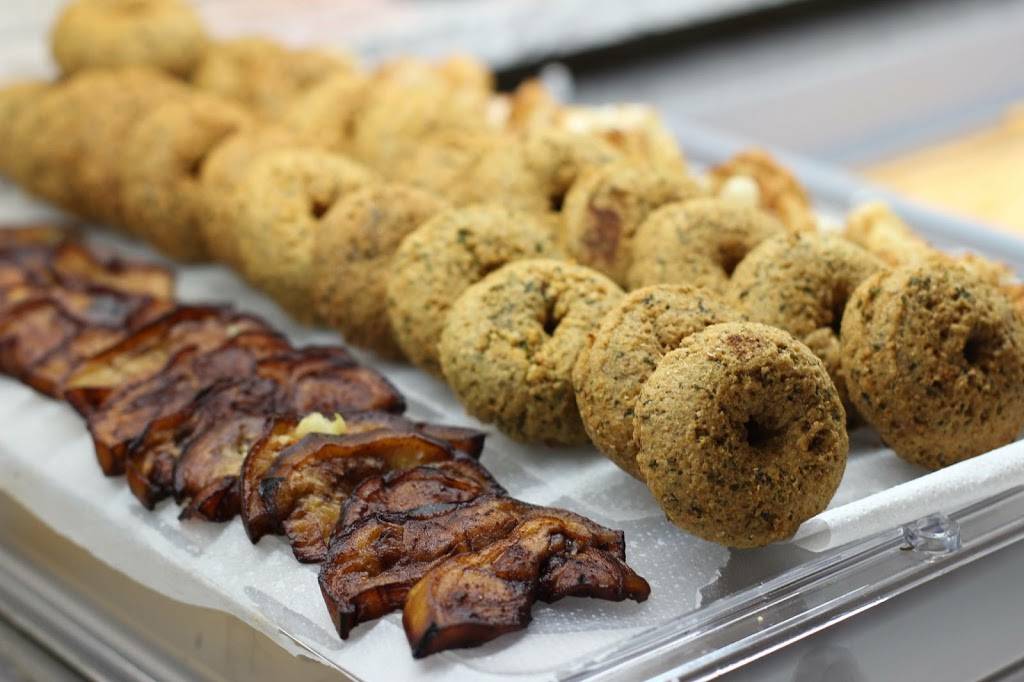 Mr Shawarma | restaurant | 2555 Baseline Rd, Ottawa, ON K2H 7B3, Canada | 6137261222 OR +1 613-726-1222