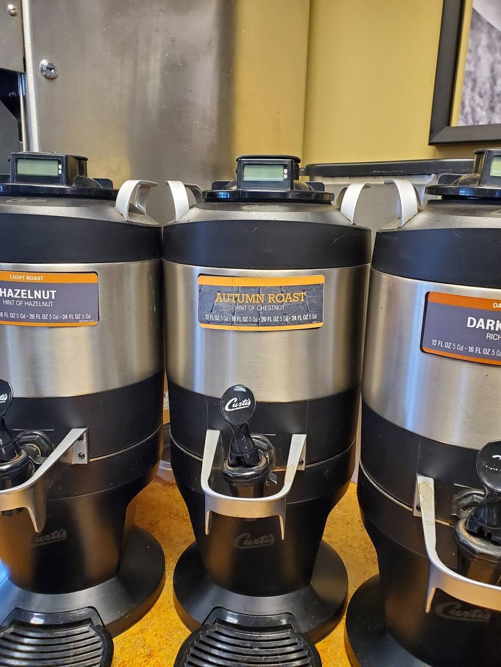 Manhattan Bagel | bakery | 856 Montgomery Ave, Narberth, PA 19072, USA | 6106680400 OR +1 610-668-0400