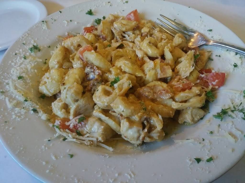 The Little Bar Restaurant of Marine City | restaurant | 321 Chartier Rd, Marine City, MI 48039, USA | 8107658084 OR +1 810-765-8084