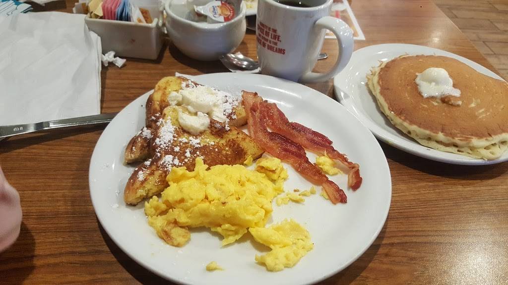 Dennys | restaurant | 5811 E Firestone Blvd, South Gate, CA 90280, USA | 5629270600 OR +1 562-927-0600