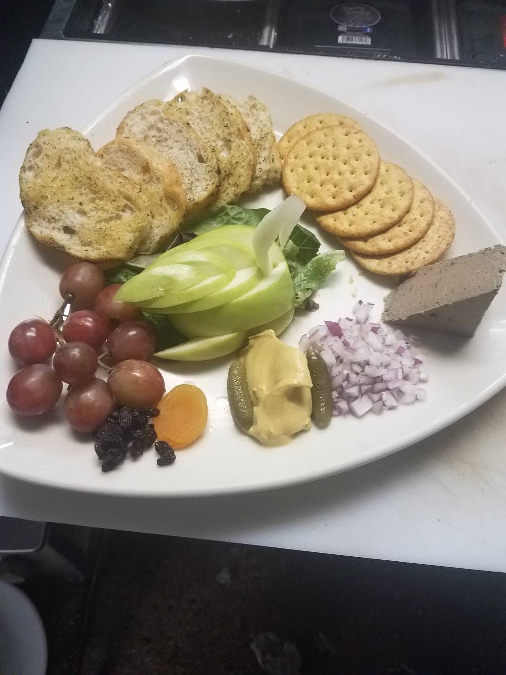 St Martins | restaurant | 3020 Greenville Ave, Dallas, TX 75206, USA | 2148260940 OR +1 214-826-0940