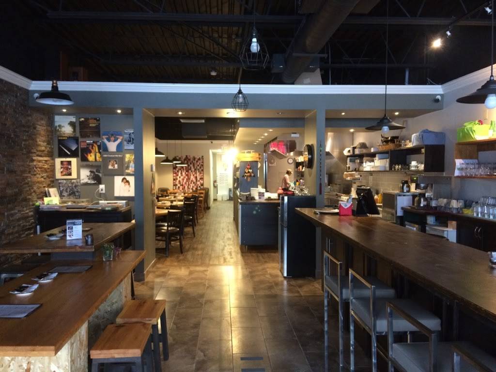 Crisp Here | restaurant | 710 Cumberland Ave, Burlington, ON L7N 3M9, Canada | 9055822426 OR +1 905-582-2426