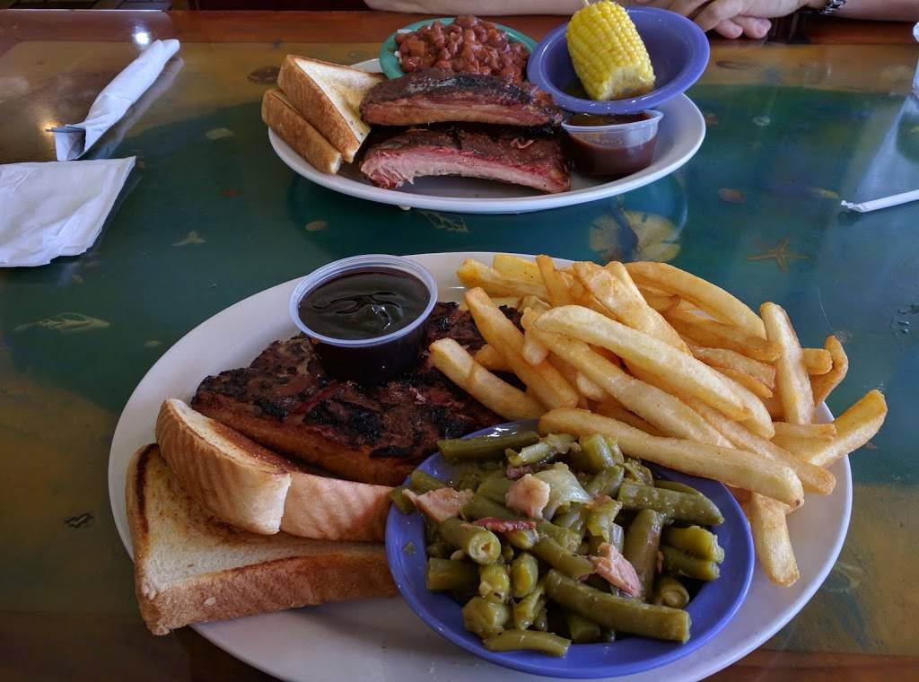 Lil Reds Bar-B-Que | restaurant | 1705 W State Rd 84, Fort Lauderdale, FL 33315, USA | 9544637883 OR +1 954-463-7883