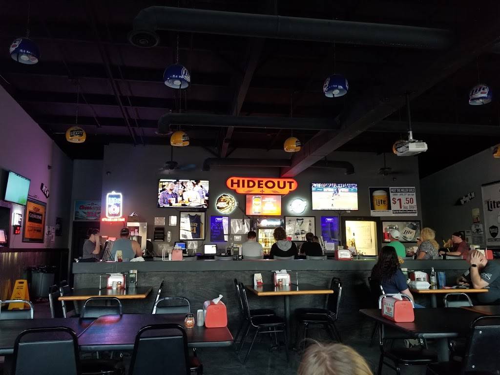 Hideout Pizzaria | restaurant | 5620 Barrett Ln, Louisville, KY 40272, USA | 5027423145 OR +1 502-742-3145