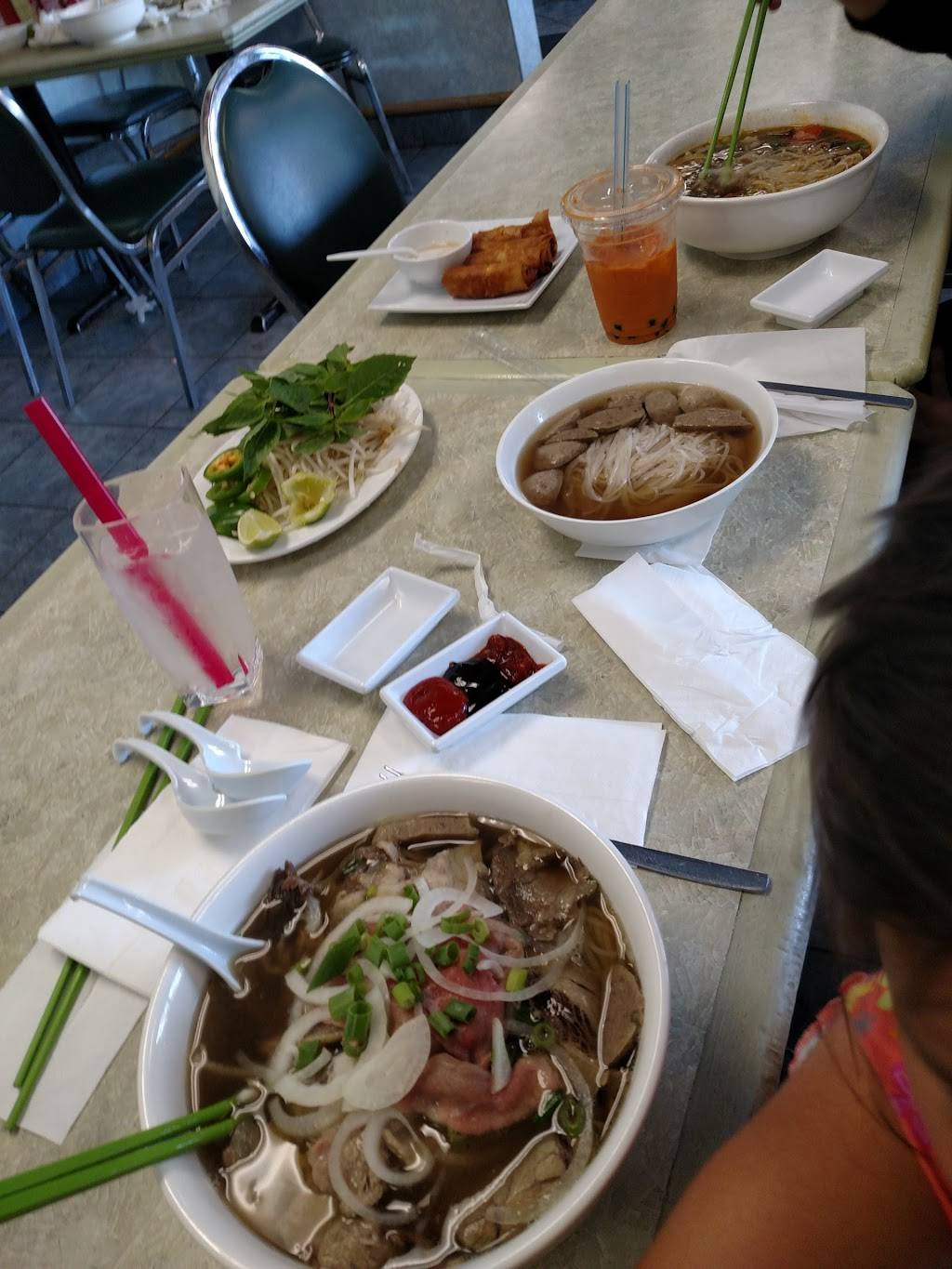 Pho 7 Vietnamese Restaurant | restaurant | 1100 Carver Rd, Modesto, CA 95350, USA | 2095719655 OR +1 209-571-9655