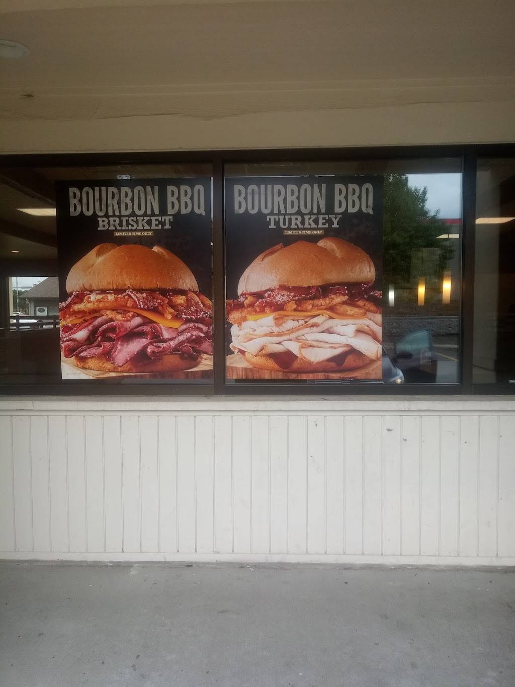 Arbys | meal takeaway | 2715 N. Broadway Avenue, Pittsburg, KS 66762, USA | 6202319333 OR +1 620-231-9333