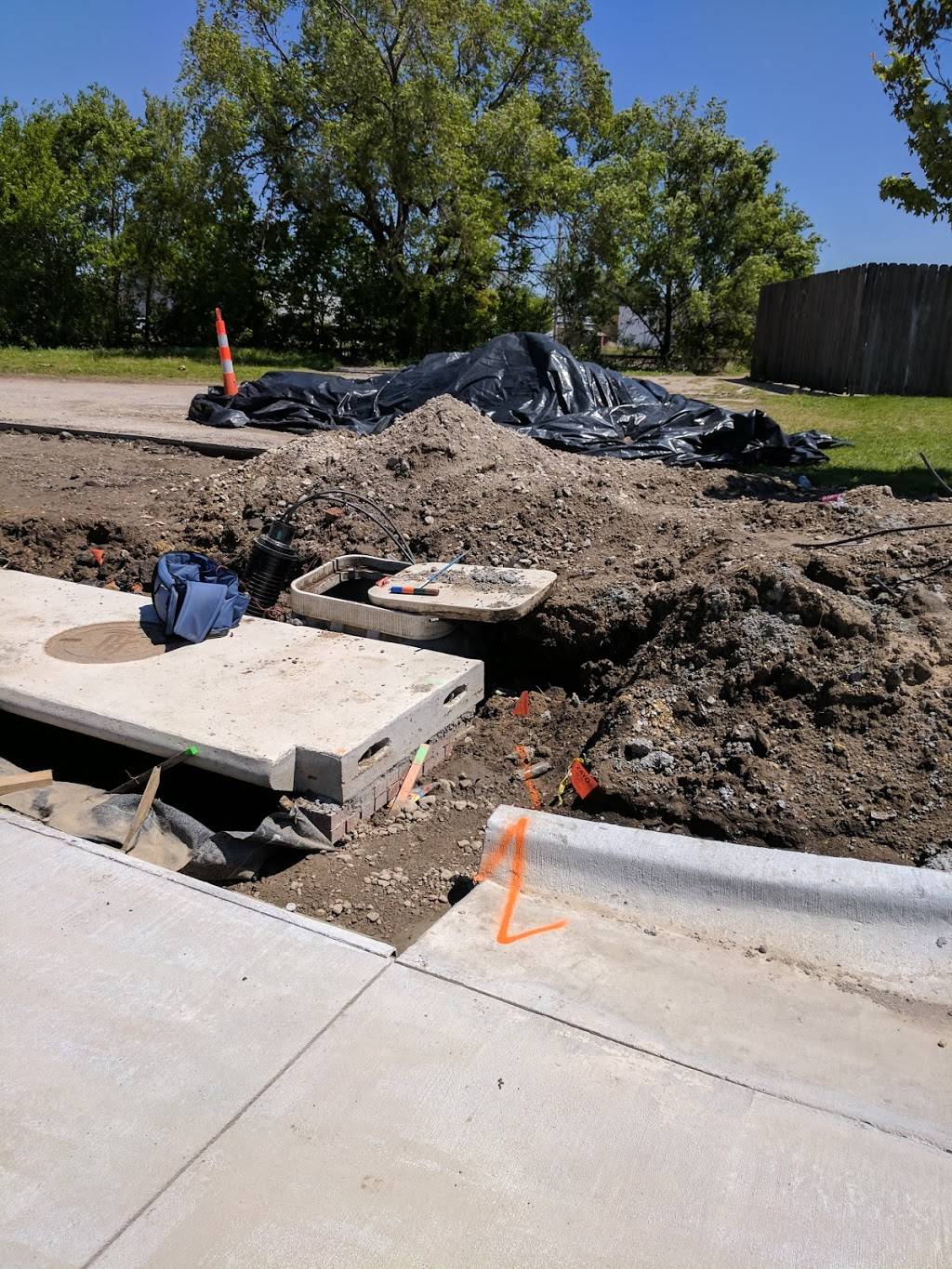 Pizza Hut | meal delivery | 1708 E Pawnee St, Wichita, KS 67211, USA | 3162636333 OR +1 316-263-6333