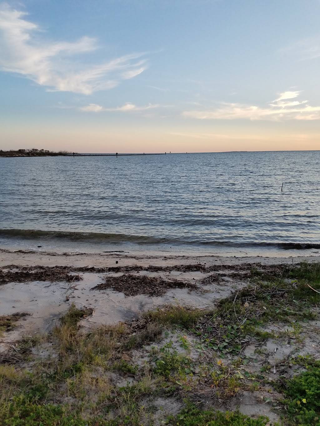 Singing River Yacht Club | restaurant | 3900 Beach Blvd, Pascagoula, MS 39567, USA | 2287691876 OR +1 228-769-1876