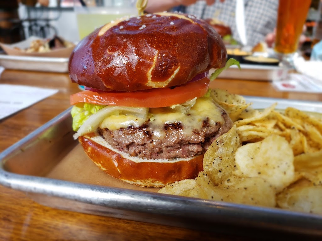 Warped Wing Brewing Company | restaurant | 26 Wyandot St, Dayton, OH 45402, USA | 9372227003 OR +1 937-222-7003