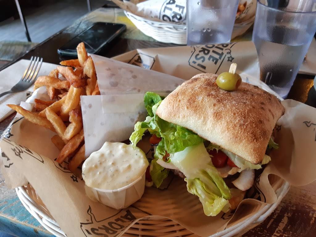 Frite Alors! - Limoilou | restaurant | 1201 3e Ave, Quebec City, QC G1L 2X8, Canada | 4189145986 OR +1 418-914-5986