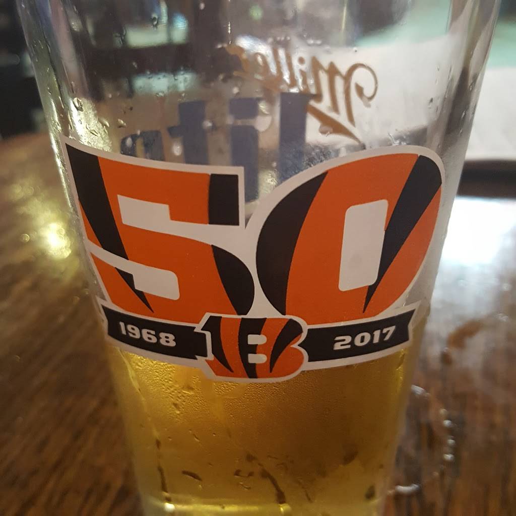 Macs Pizza Pub | restaurant | 205 W McMillan St, Cincinnati, OH 45219, USA | 5132416227 OR +1 513-241-6227