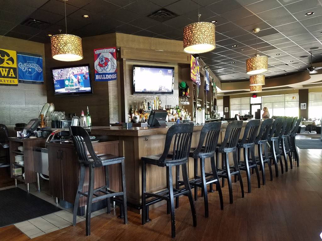 Carmines Restaurant and Bar | restaurant | 9900 Valley Creek Rd, Woodbury, MN 55125, USA | 6517304500 OR +1 651-730-4500