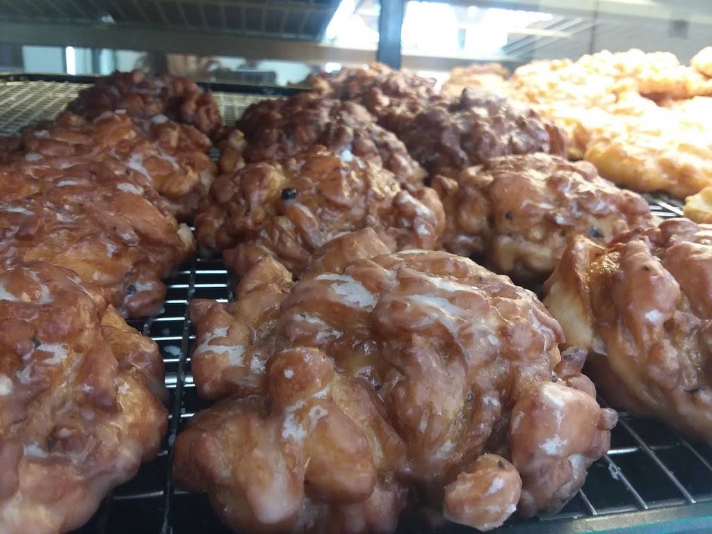 MAGA Donuts | bakery | 1514 N Broad St, Tazewell, TN 37879, USA | 4234897452 OR +1 423-489-7452