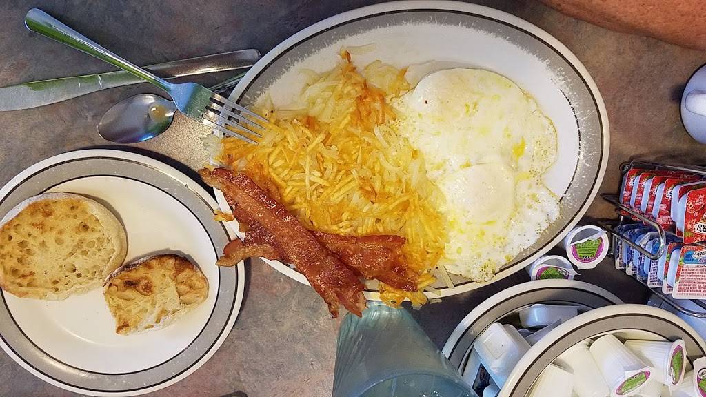 Billys Cafe | restaurant | 1601 S Duncan Dr, Tavares, FL 32778, USA | 3523437433 OR +1 352-343-7433